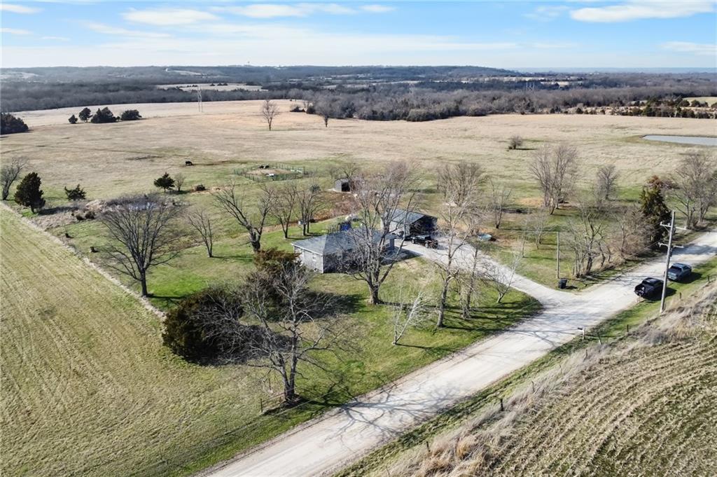 38080 Osawatomie Road Osawatomie, KS 66064 - Photo 4 of 16