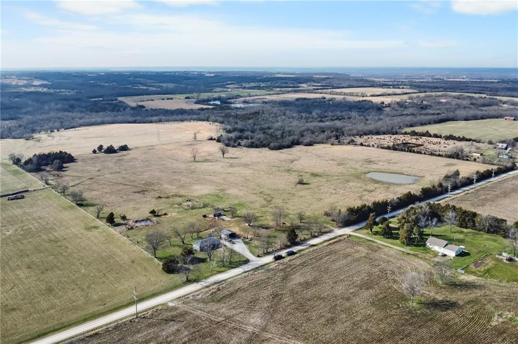 38080 Osawatomie Road Osawatomie, KS 66064 - Photo 5 of 16