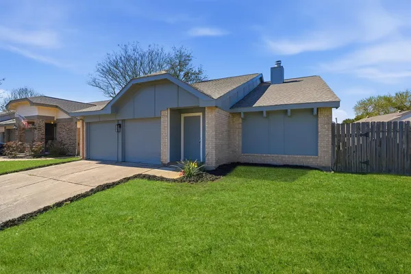 $332,000 | 2210 Trail W Street, Sugar Land, TX 77478