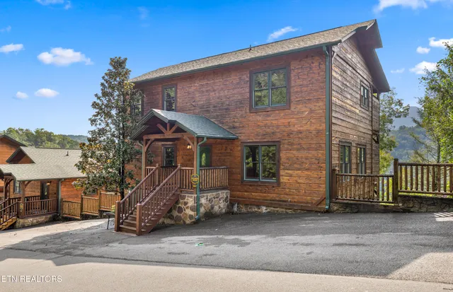 $1,300,000 | 820 Resort Way, Gatlinburg, TN 37738