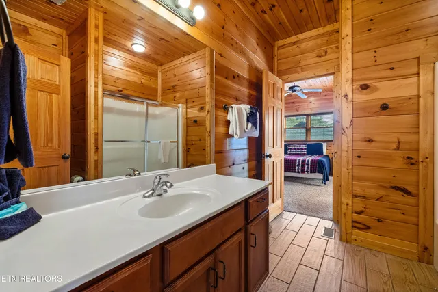 $1,300,000 | 820 Resort Way, Gatlinburg, TN 37738
