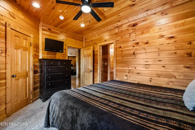 $1,300,000 | 820 Resort Way, Gatlinburg, TN 37738