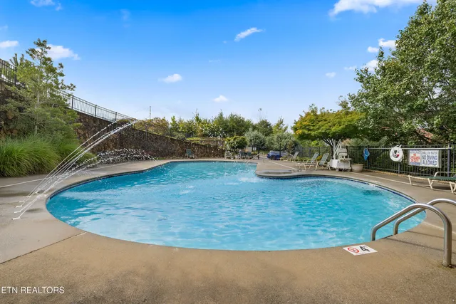 $1,300,000 | 820 Resort Way, Gatlinburg, TN 37738