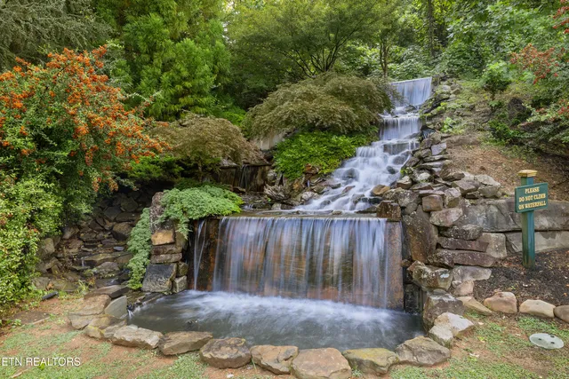 $1,300,000 | 820 Resort Way, Gatlinburg, TN 37738