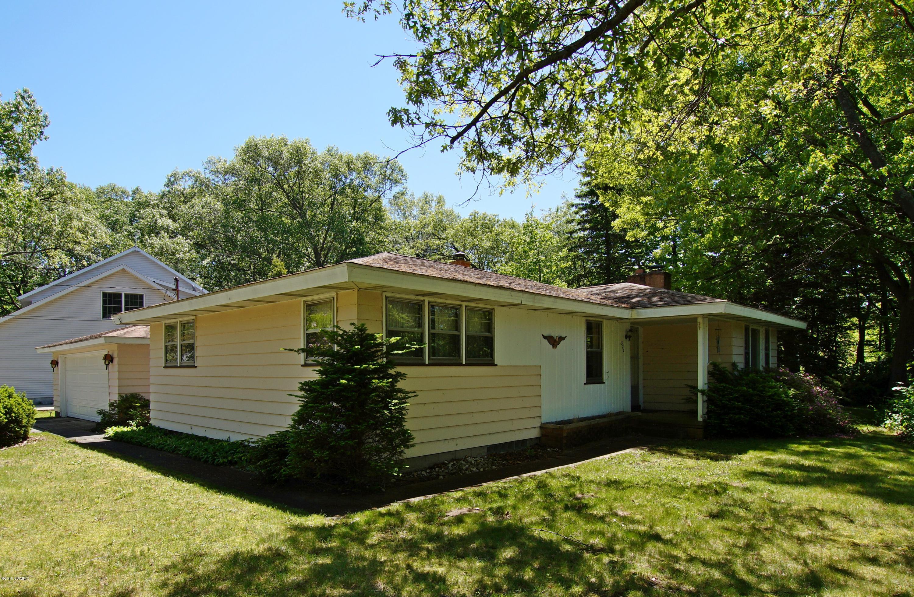 322 South Buys Road Muskegon, MI 49445 - Photo 2 of 11 ft 2