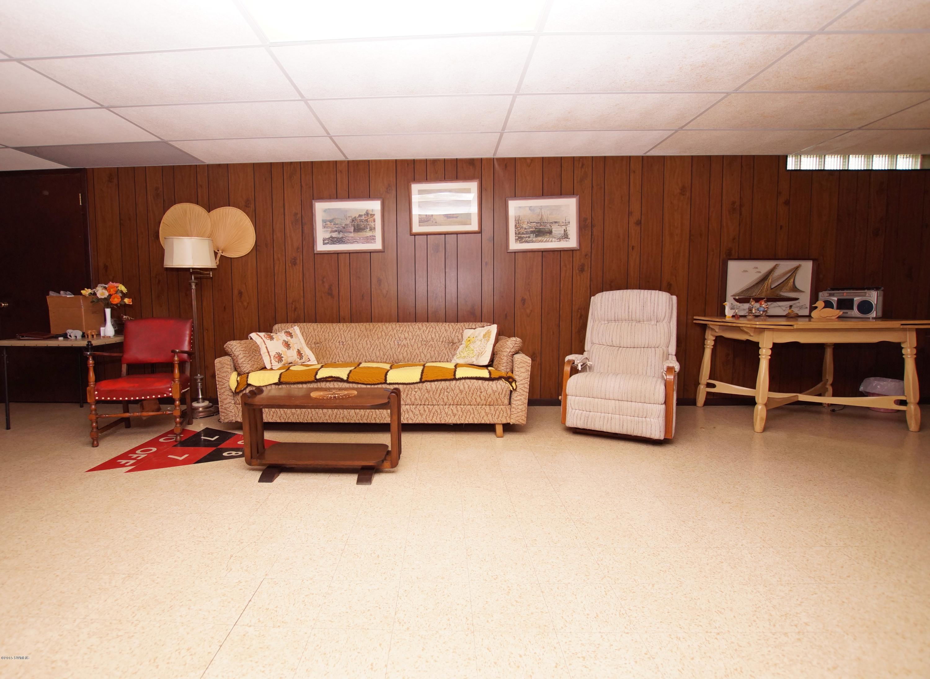 322 South Buys Road Muskegon, MI 49445 - Photo 10 of 11 basement