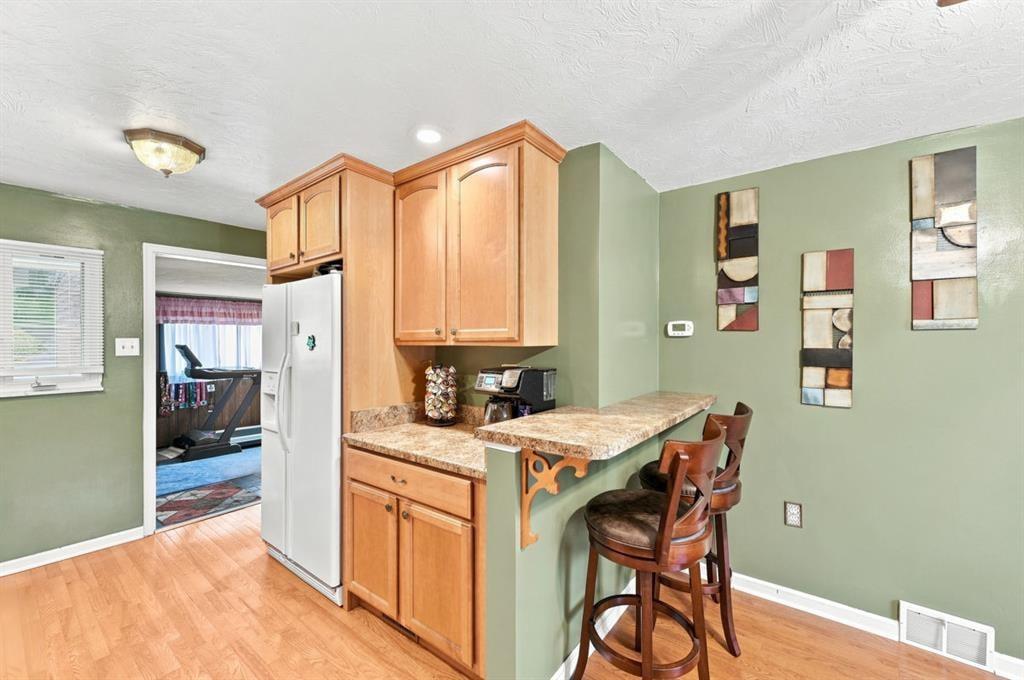 675 Meadow Lane Rochester, PA 15074 - Photo 7 of 36 Gallery Image 7