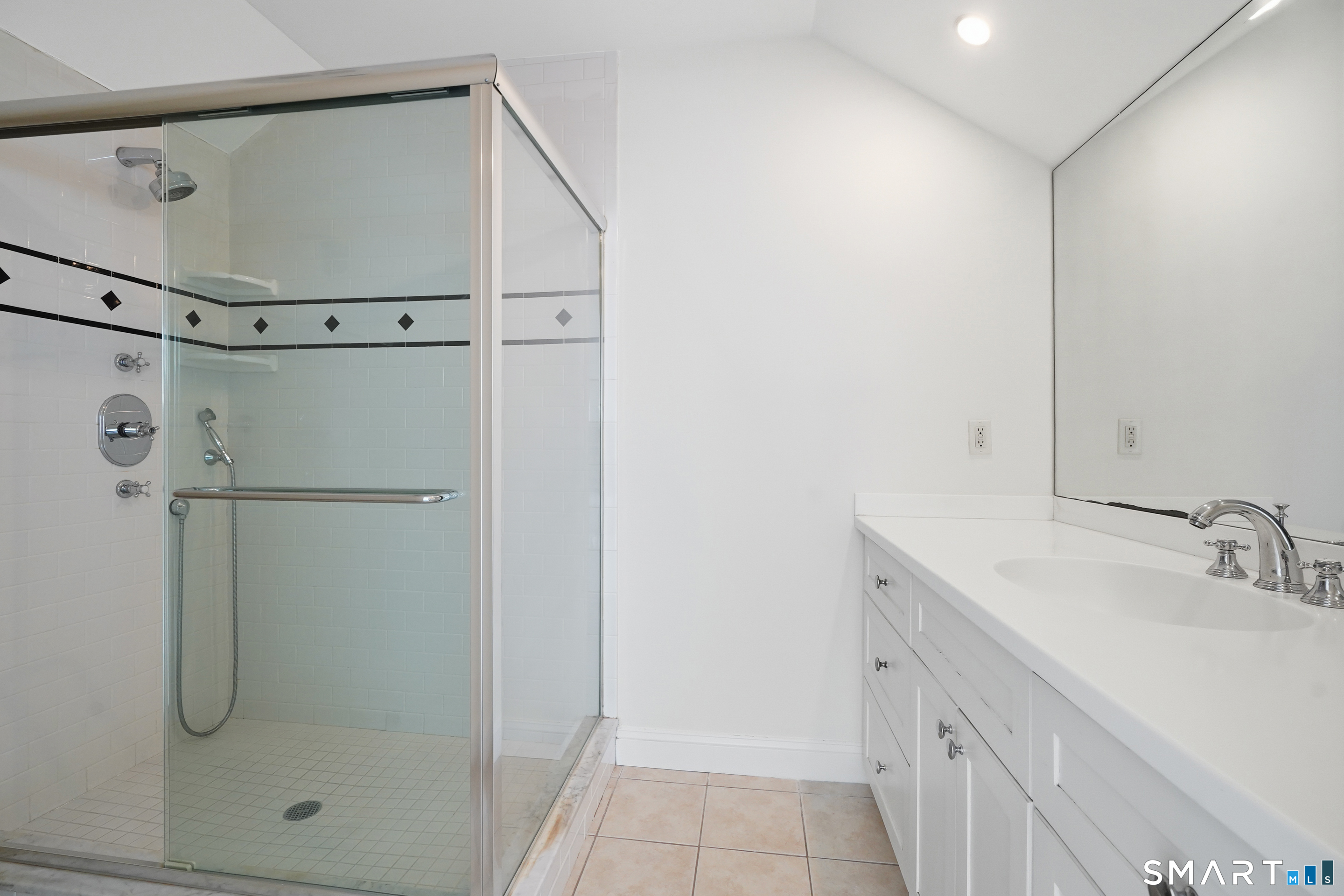 19 Georgetowne North Greenwich, CT 06831 - Photo 23 of 29