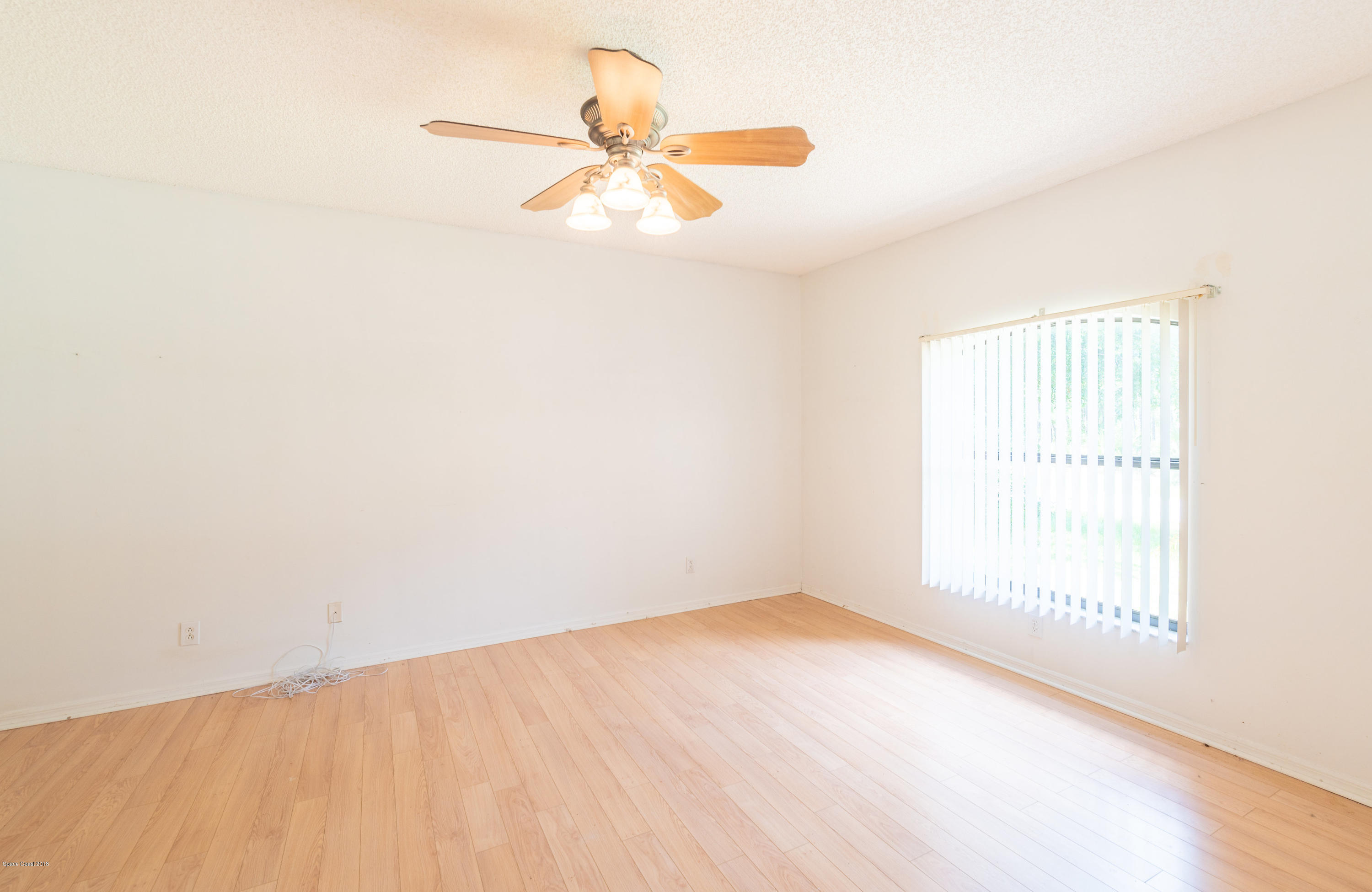 240 Crosspoint Street Southeast Palm Bay, FL 32909 - Photo 6 of 30 240CrosspointStreetSE(22of89)