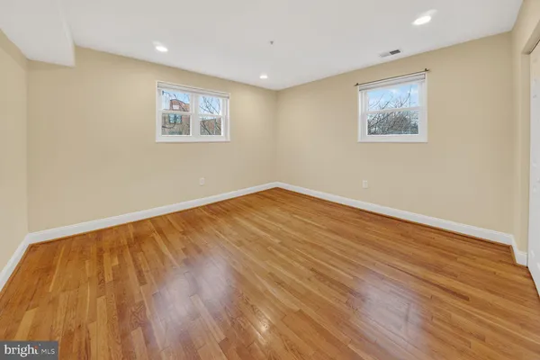 $2,400 | 401 Evarts Street Northeast, Unit 304, Washington, DC 20017