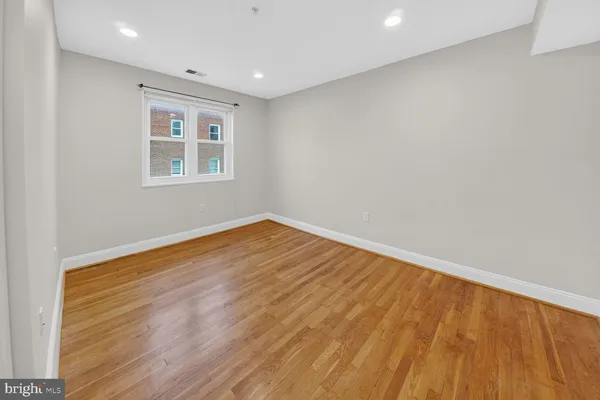 $2,400 | 401 Evarts Street Northeast, Unit 304, Washington, DC 20017