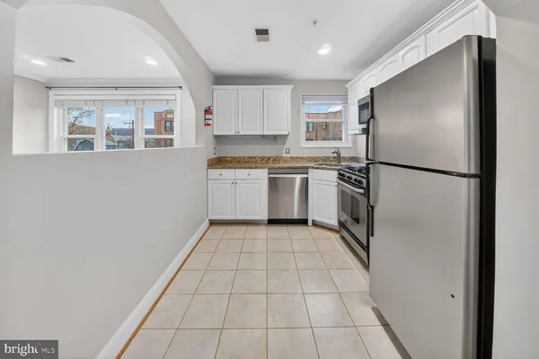 $2,400 | 401 Evarts Street Northeast, Unit 304, Washington, DC 20017