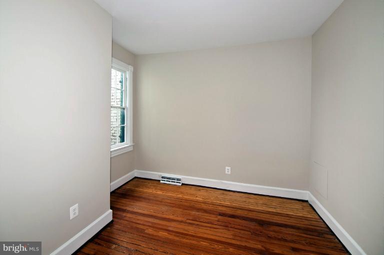 716 4th Street Southeast Washington, DC 20003 - Photo 11 of 30 Bedroom