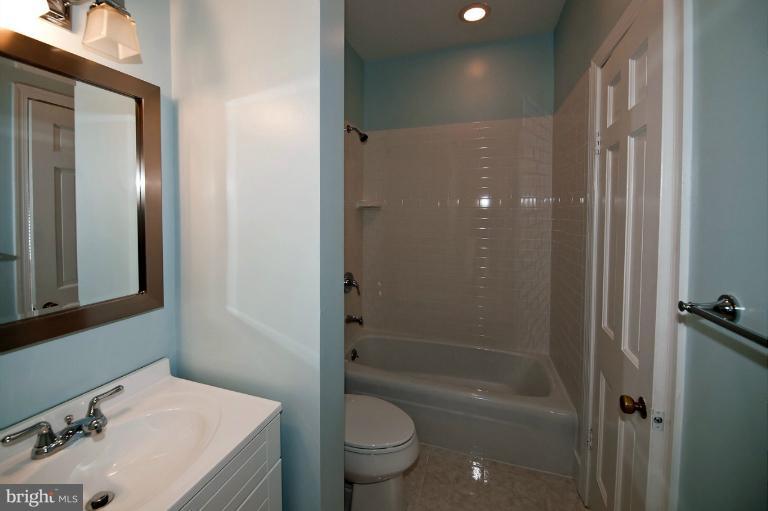716 4th Street Southeast Washington, DC 20003 - Photo 17 of 30 Bath