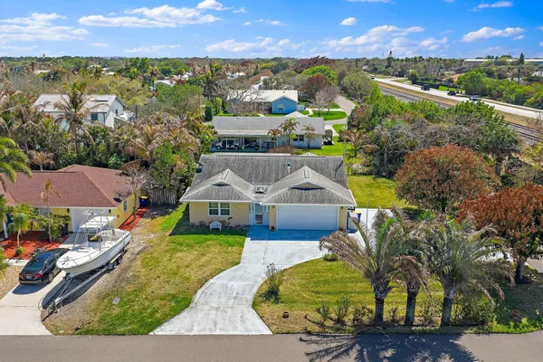 an aerial view of multiple house