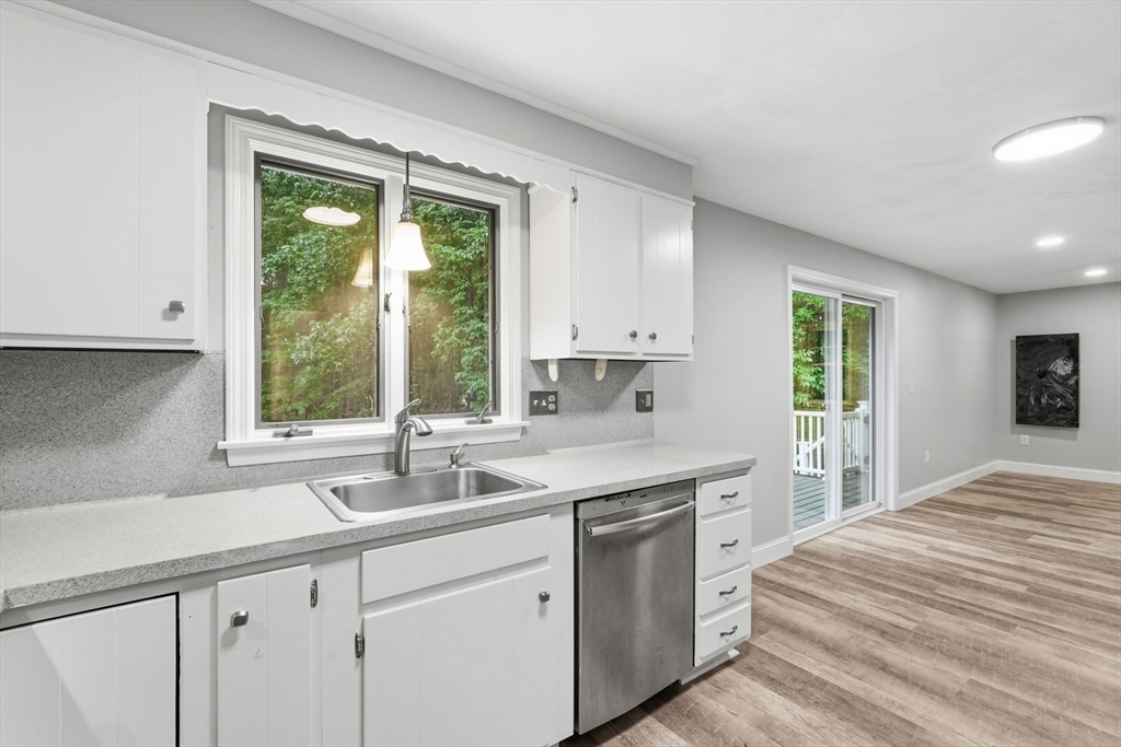 226 Plumtree Road Sunderland, MA 01375 - Photo 17 of 42