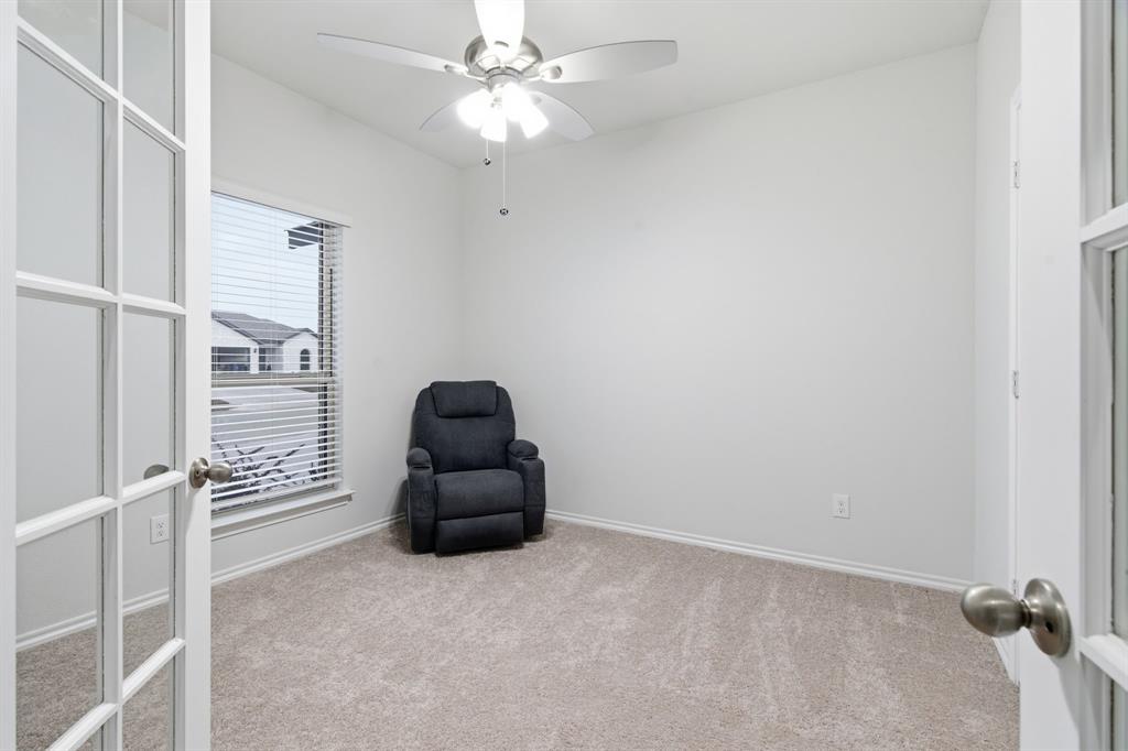 437 Falcon Way Azle, TX 76020 - Photo 20 of 40