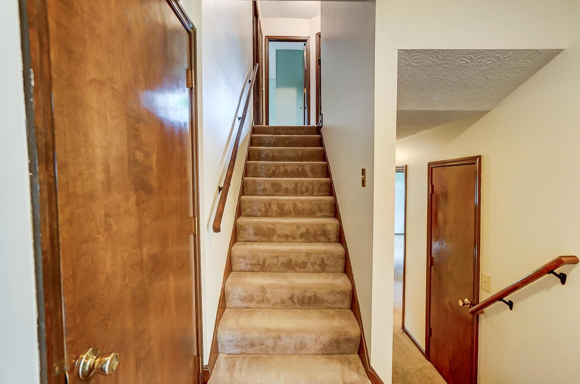 633 Olde North Church Road Westerville, OH 43081 - Photo 26 of 42 026