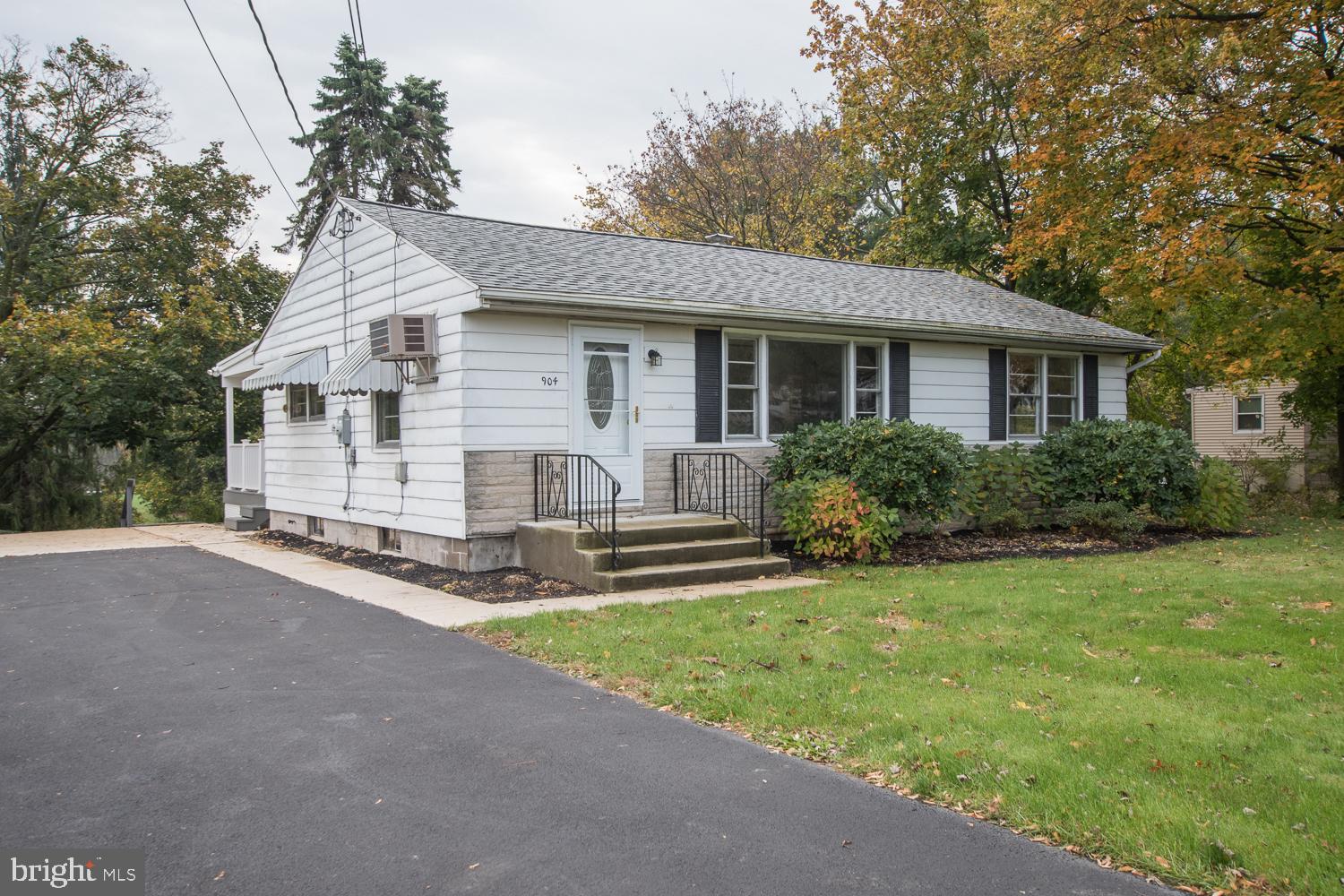 904 Valley Road Enola, PA 17025 - Photo 6 of 28 Gallery Image 6