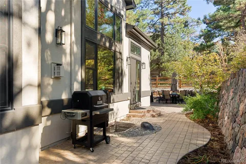 a view of outdoor space yard and patio