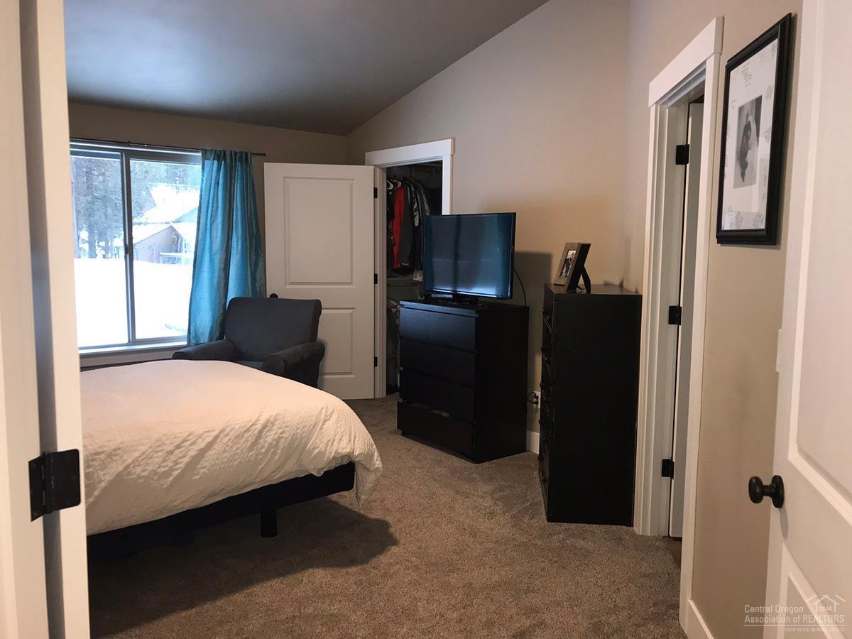 16923 Indio Road Bend, OR 97707 - Photo 17 of 24 Master bedroom offers a walk-in closet a