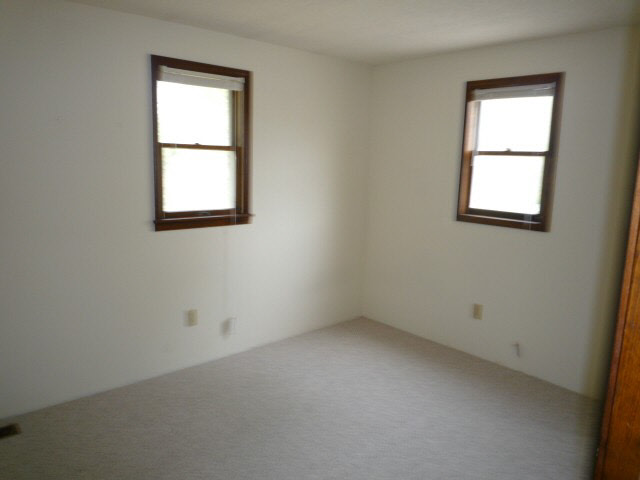 1786 Magnolia Road Vincennes, IN 47591 - Photo 11 of 12 Gallery Image 11