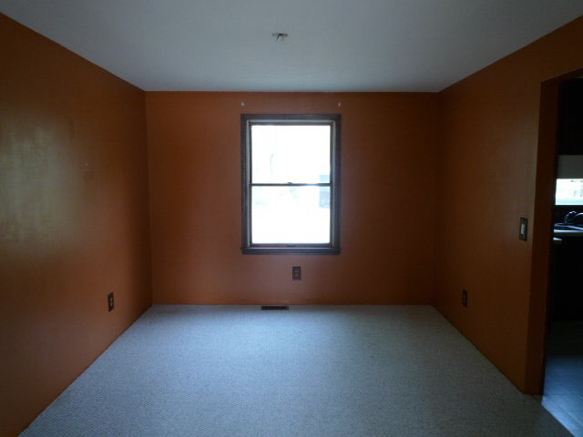 1786 Magnolia Road Vincennes, IN 47591 - Photo 4 of 12 Gallery Image 4