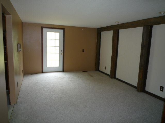 1786 Magnolia Road Vincennes, IN 47591 - Photo 9 of 12 Gallery Image 9