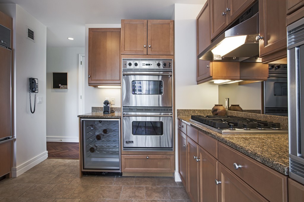 2 Avery Street, Unit 20H Boston, MA 02111 - Photo 8 of 30