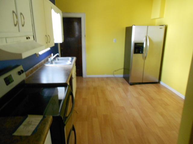 3228 Ruckle Street Indianapolis, IN 46205 - Photo 3 of 9 Gallery Image 3