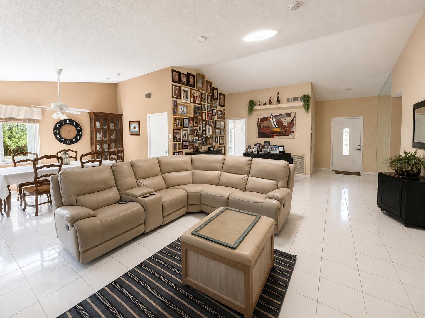 7758 Cloverfield Circle Boca Raton, FL 33433 - Photo 7 of 37 1A8290FE-1173-4BEE-8394-ABFB28641369