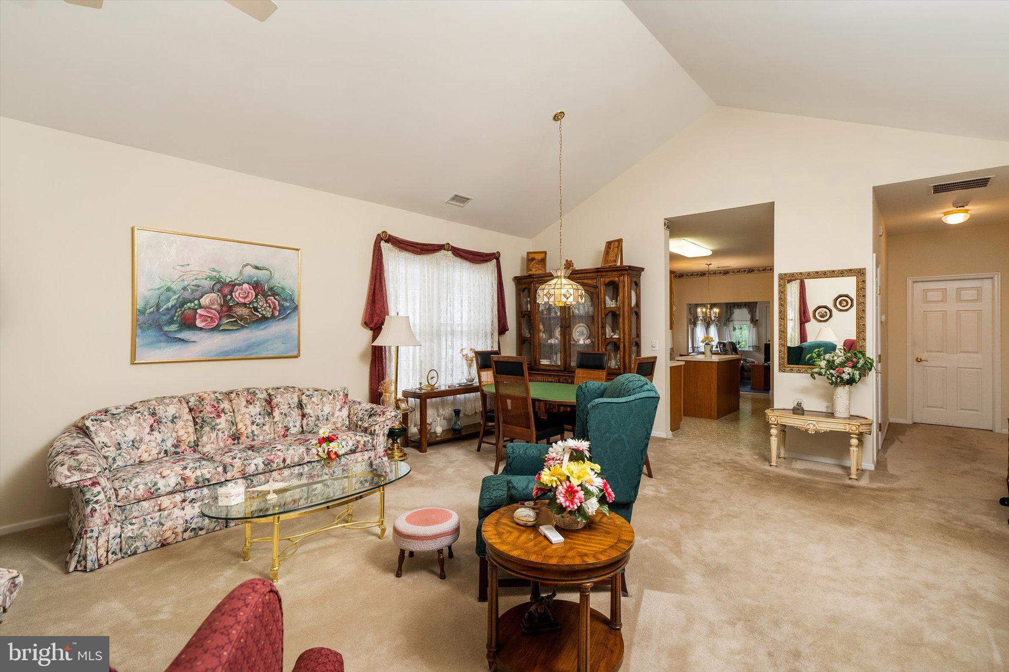 10 Hummingbird Drive Hamilton, NJ 08690 - Photo 5 of 27