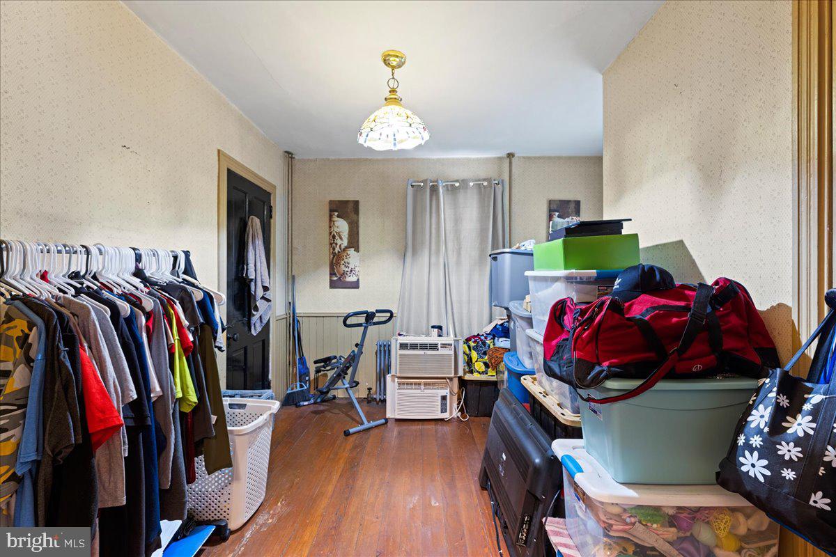 209 Evesham Avenue West Magnolia, NJ 08049 - Photo 11 of 44