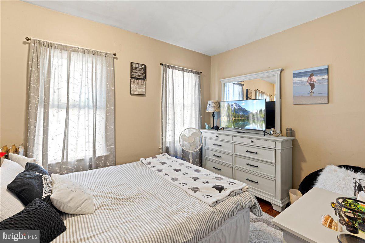 209 Evesham Avenue West Magnolia, NJ 08049 - Photo 16 of 44