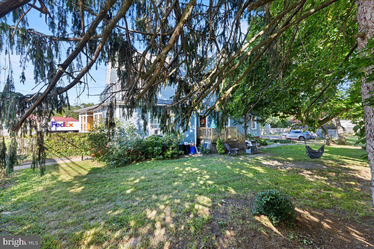 209 Evesham Avenue West Magnolia, NJ 08049 - Photo 4 of 44