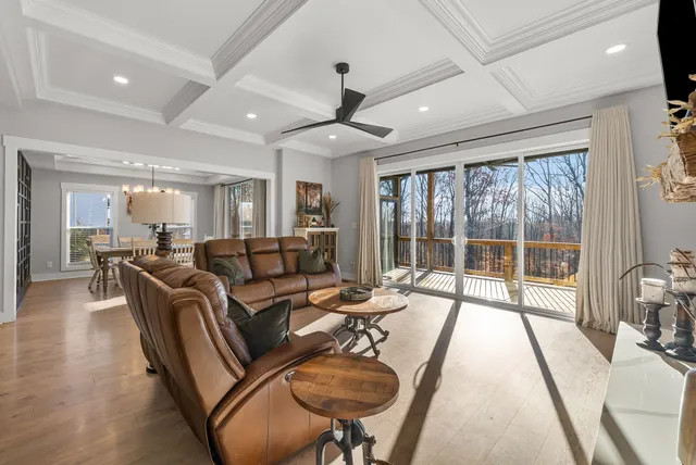 $850,000 | 2862 Benton Ridge Road, Palmyra, TN 37142