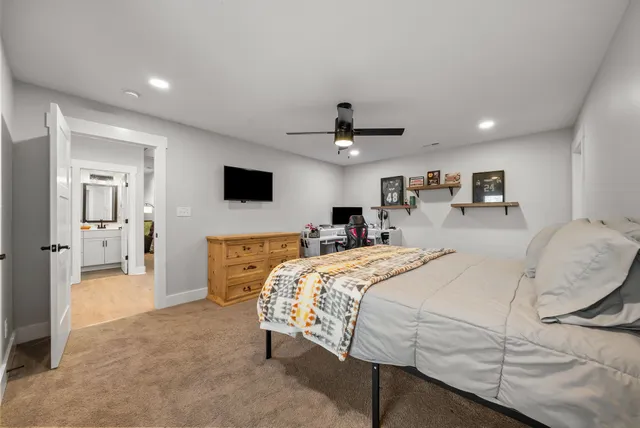 $850,000 | 2862 Benton Ridge Road, Palmyra, TN 37142