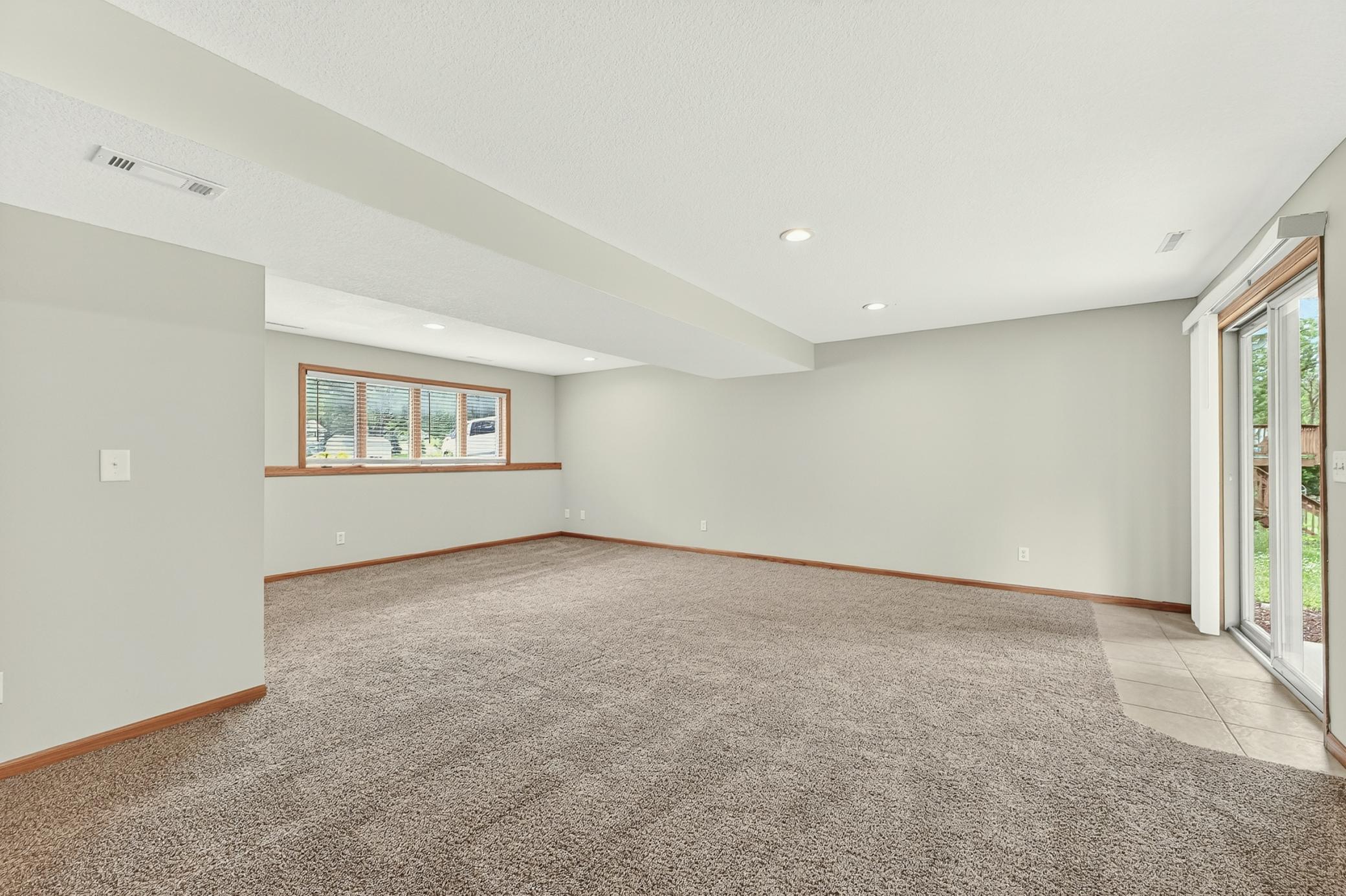 2605 Elmcroft Drive Southwest Rochester, MN 55902 - Photo 19 of 41