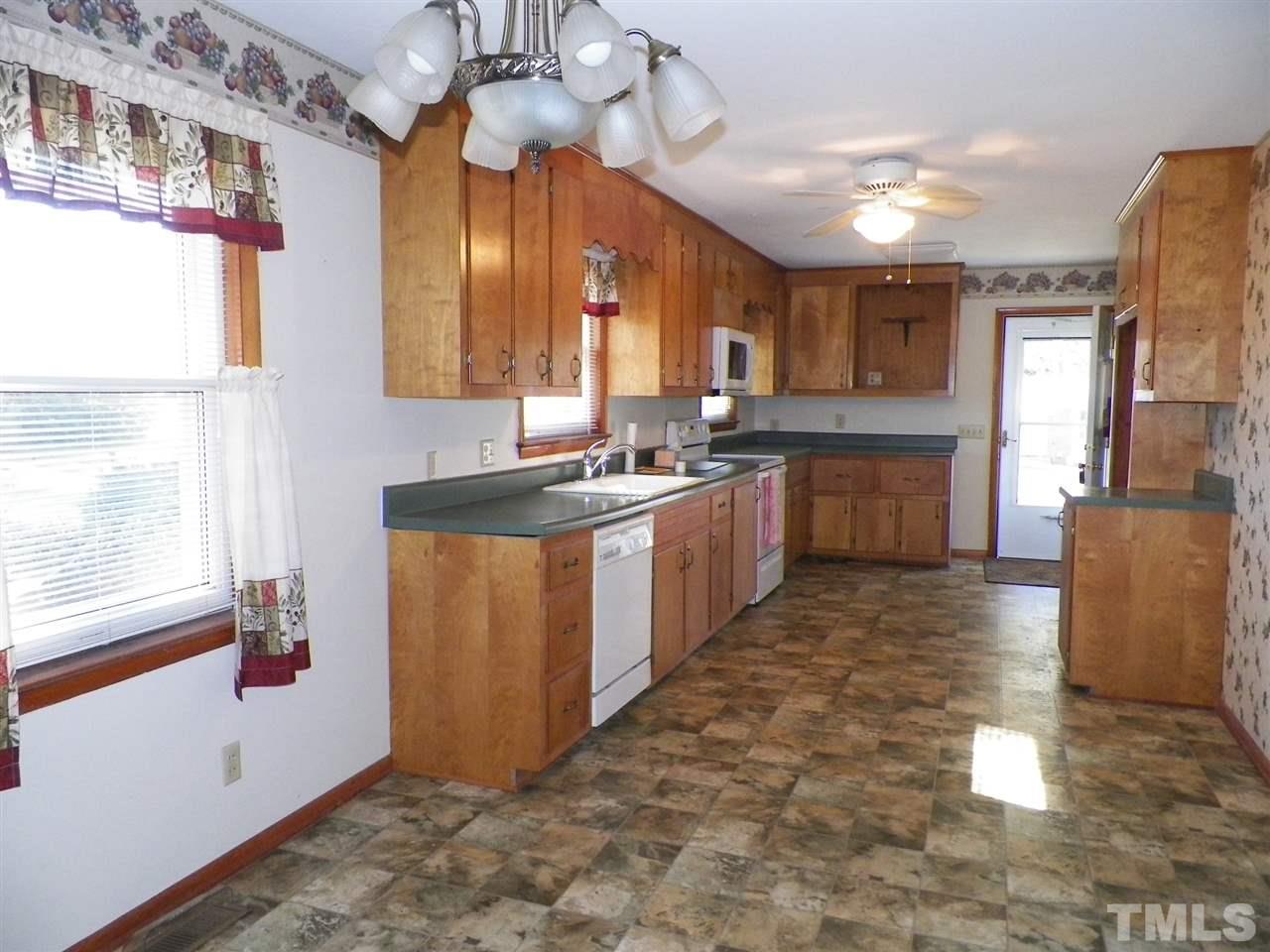 4616 Graham Newton Road Apex, NC 27539 - Photo 11 of 20 Gallery Image 11
