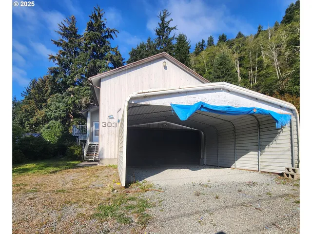 $377,250 | 303 9th Street, Garibaldi, OR 97118