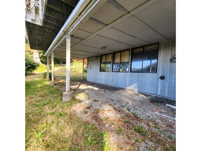 $377,250 | 303 9th Street, Garibaldi, OR 97118