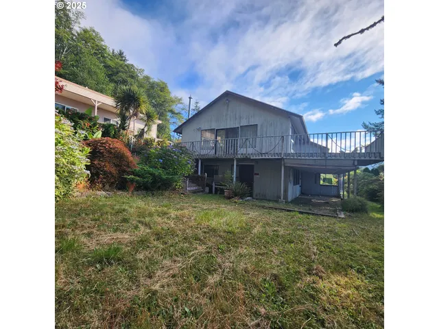 $377,250 | 303 9th Street, Garibaldi, OR 97118