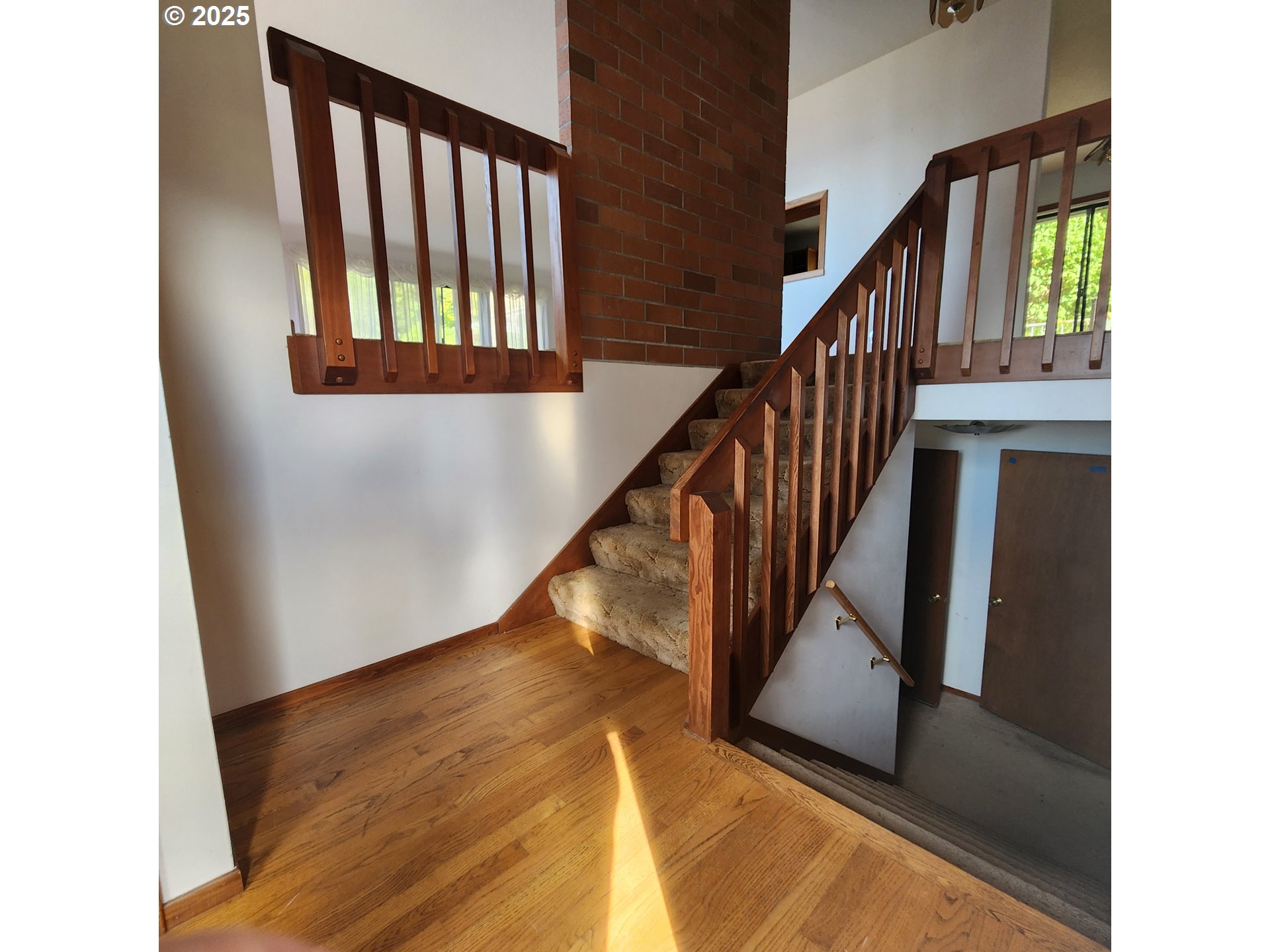 303 9th Street Garibaldi, OR 97118 - Photo 7 of 23