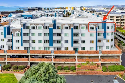 $532,000 | 6400 Christie Avenue, Unit 5408, Emeryville, CA 94608