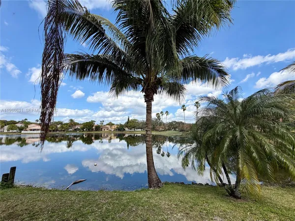 $3,900 | 12619 Northwest 11th Place, Sunrise, FL 33323