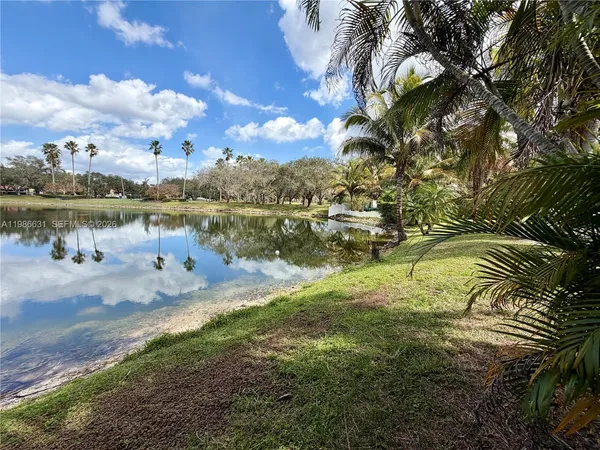 $3,900 | 12619 Northwest 11th Place, Sunrise, FL 33323