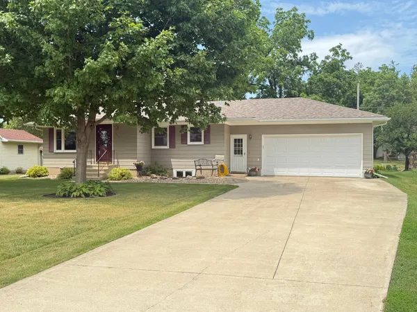 $259,900 | 202 West 3rd Street, Hayward, MN 56043