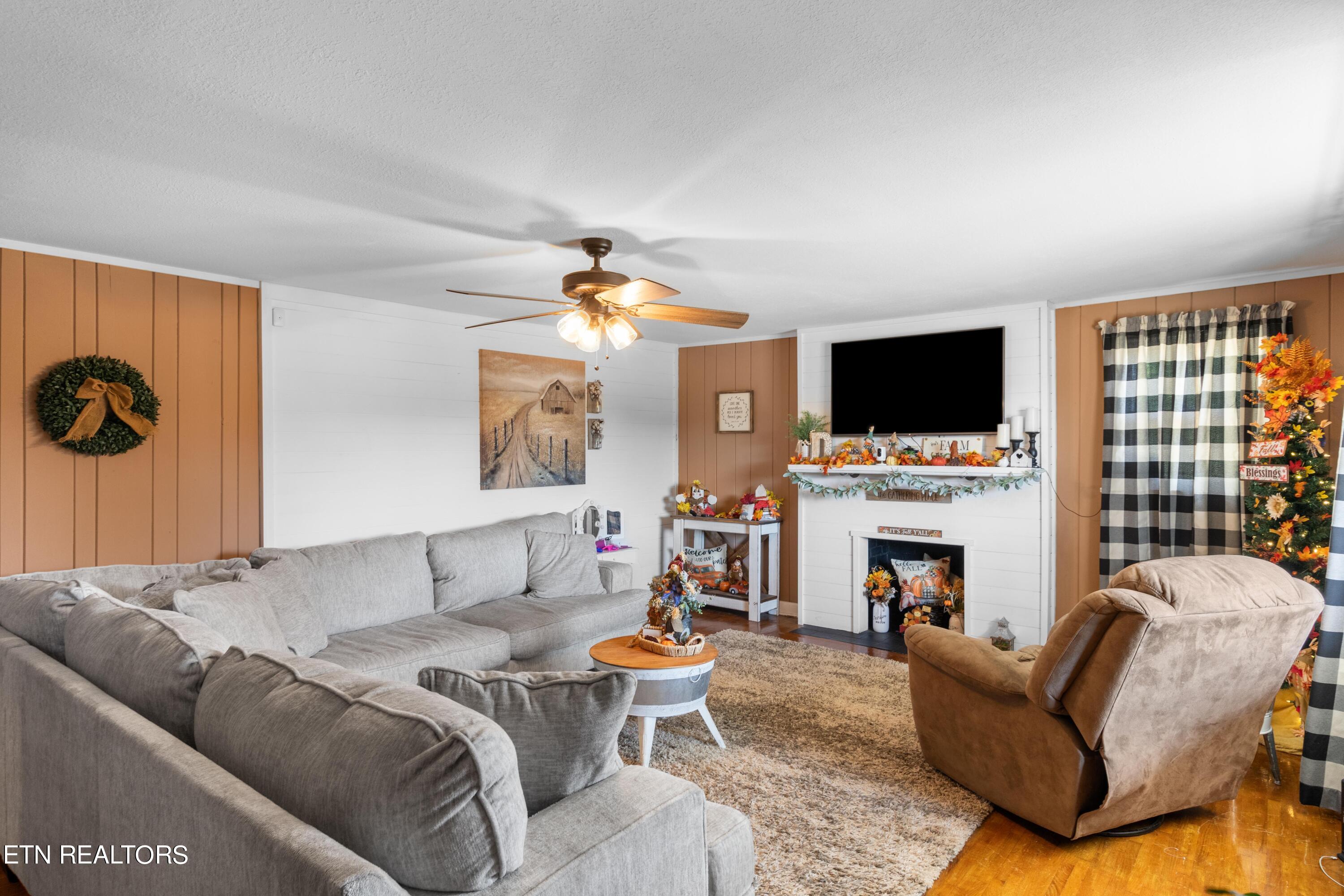4925 East Emory Road Knoxville, TN 37938 - Photo 17 of 39 030A8895