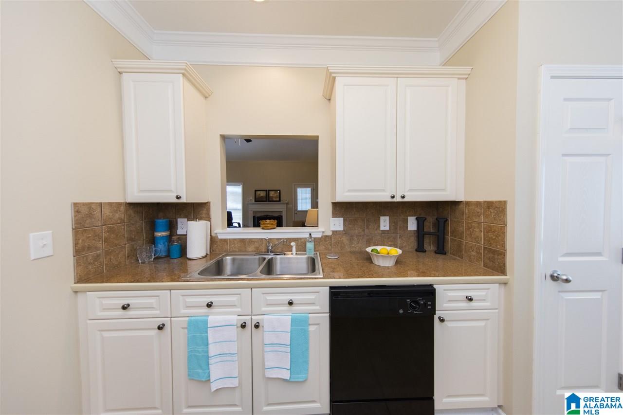 2425 Forest Lakes Lane Sterrett, AL 35147 - Photo 11 of 34