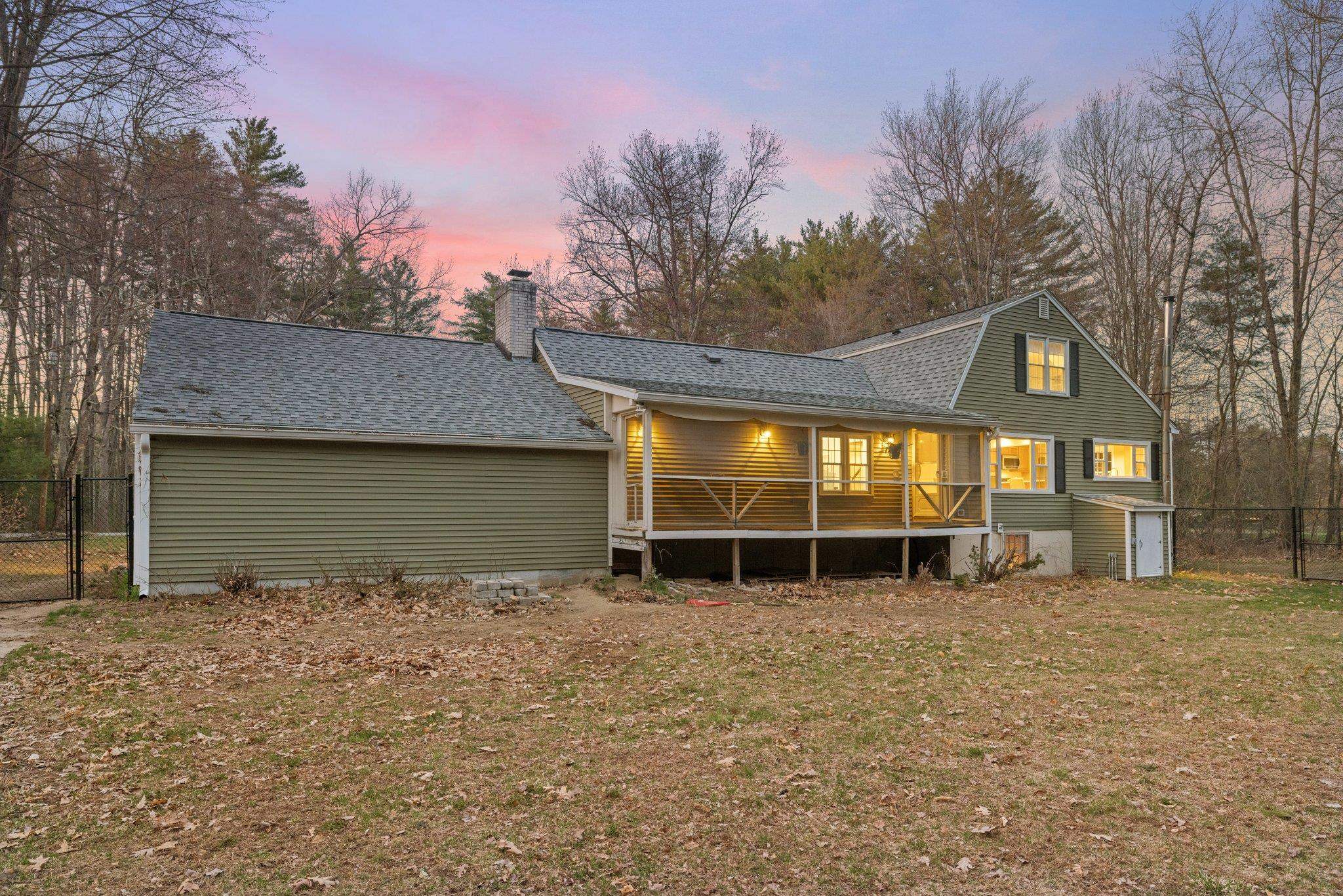 20 Appledor Road Bedford, NH 03110 - Photo 4 of 30